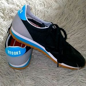 Vintage Brooks running shoe